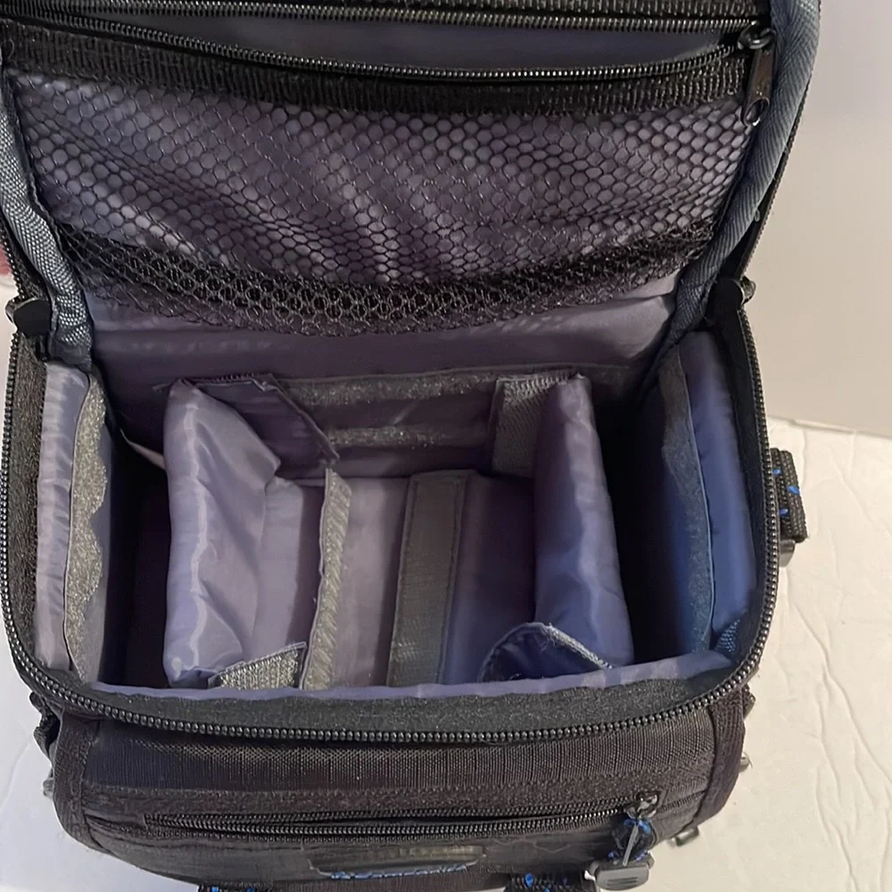 NWOT Samsonite Camera Case w/Shoulder Strap & Carrying Handle